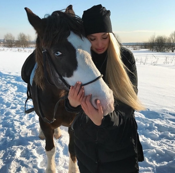 Лиза Полыгалова о своей любви к лошадям